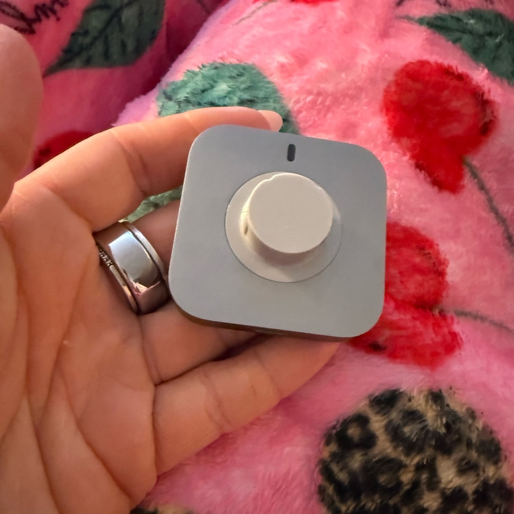 Oura size 10 gen 4 ring charger